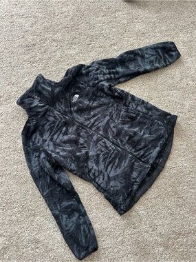 The North Face Black Patterned Fleece Jacket